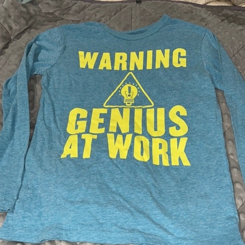 Children’s Place boys turquoise graphic long sleeve t shirt size 7